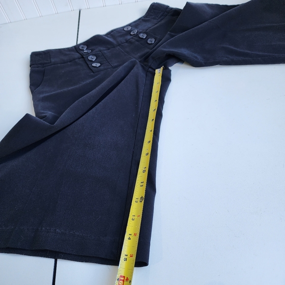 GUESS JEANS Women Black Wide Leg Cropped Capri Pants Button Closure Shorts 28 - Picture 3 of 11